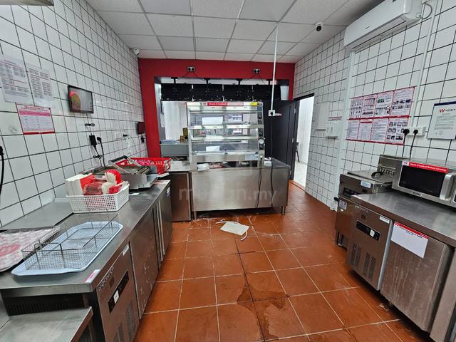 Taman daya Sagu ground floor same row public bank view n offer 1