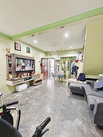 Double Storey Low Cost 1