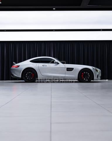 2015 Mercedes Benz AMG 4.0 GT S MY15 C190 (A) - 3