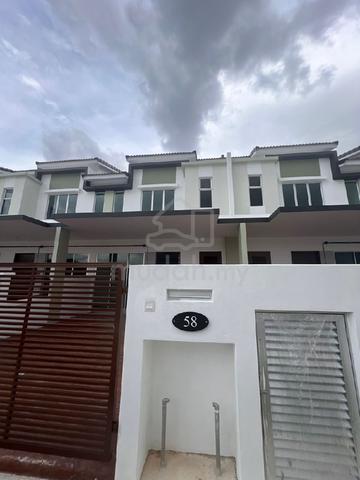 Primrose 2 Storey Terrace House Saujana KLIA
1