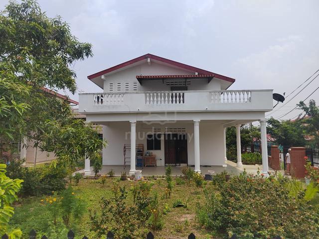 [FREEHOLD OPEN] Double Storey Bungalow Taman Lucky, Seremban FOR SALE 1