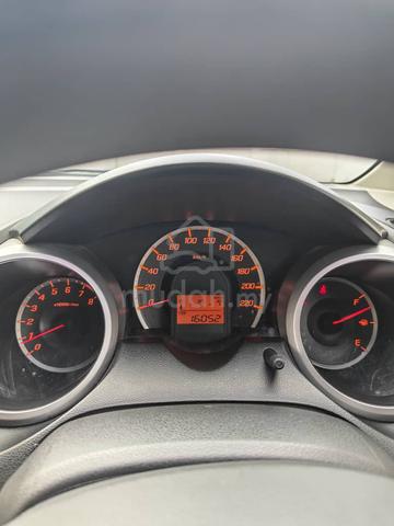 2015 Honda JAZZ 1.5 V MY2014 (A) - 5