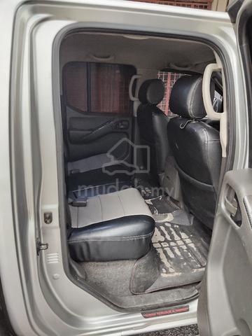 2015 Nissan NAVARA 2.5 SE (MT) (M) - 5
