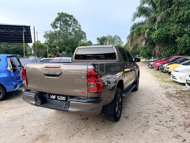 Toyota HILUX 2.4 Car king (A)-24 - 4
