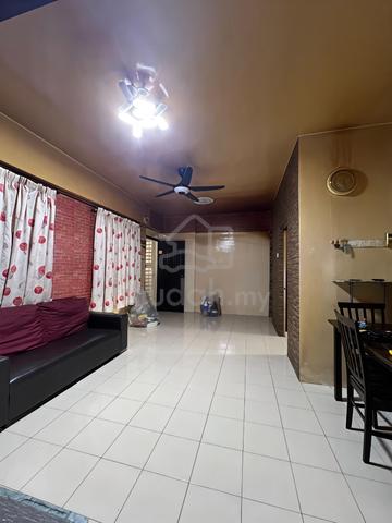 Sri Aman Block C (Sri Aman Block 1 & 3) 1