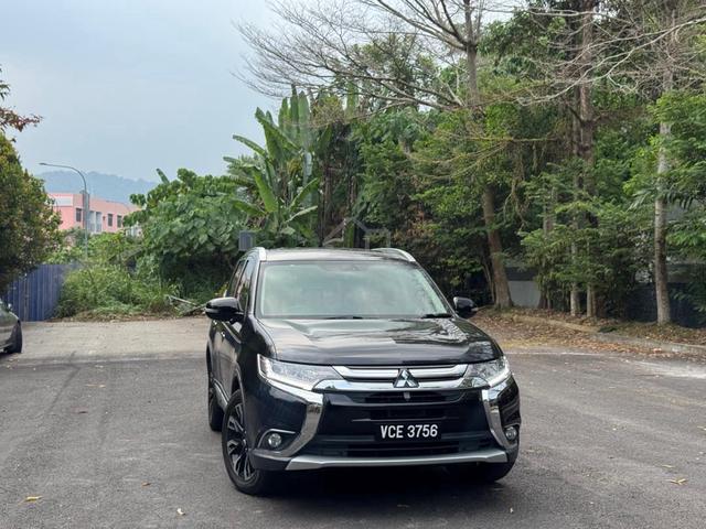 2018 Mitsubishi OUTLANDER 2.4 AWD (A) Sunroof - 3