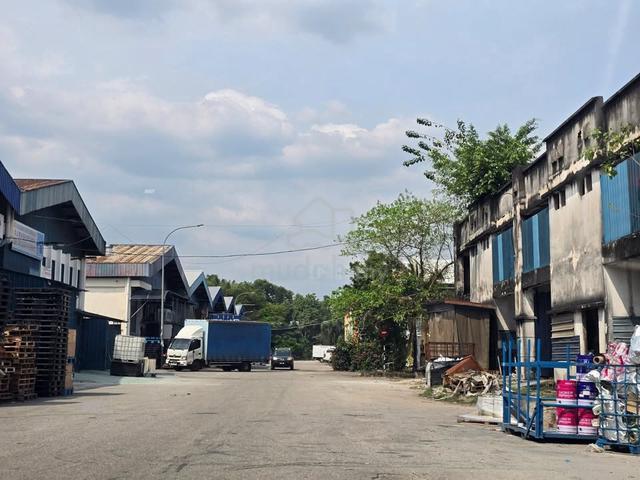 Bukit Kemuning 1.5 Storey Link Factory 24x100 Tenanted Below Value 1
