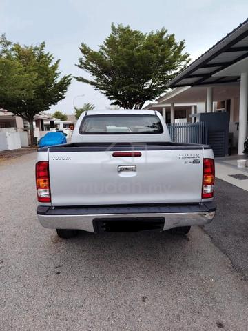 2010 Toyota Hilux Double Cab 2.5 AT - 2
