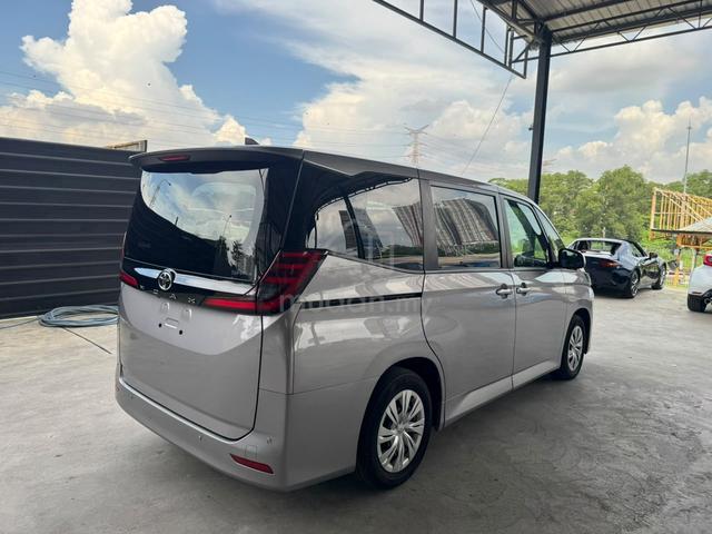 OFFER Price Can be Nego 2023 Toyota NOAH 2.0 Z (A) - 3