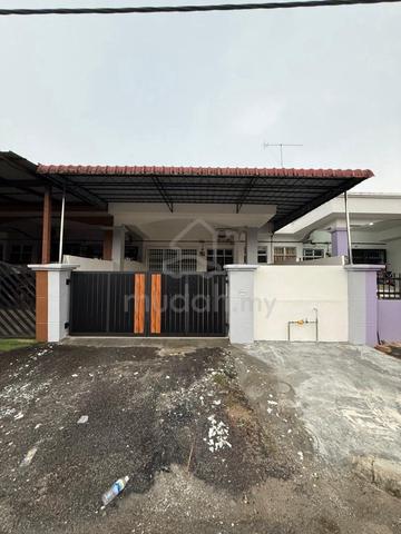 Single storey terrace house, 22x70, Simpang Renggam 1