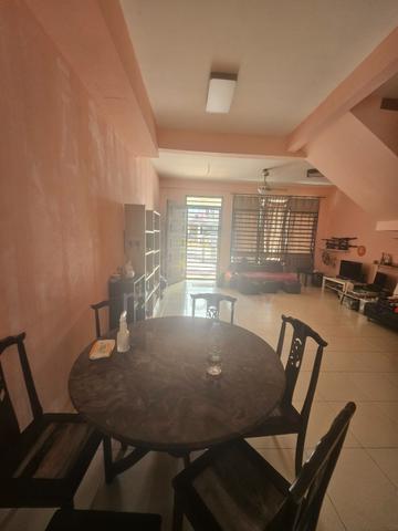 Scientex @ Senai 2 Storey Terrace House 4Beds 3Baths Partial Fur Rent 1