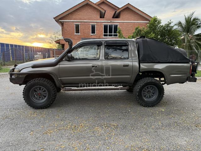 2001 Toyota HILUX 2.8 MY00 LN166R (M) - 3