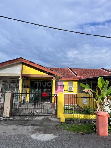 Taman Bukit Sendayan  1