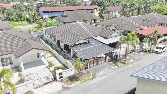 35x97 sqft RENOVATED Single Storey SEMI-D Taman Meru Harapan, Klang 1