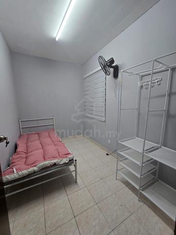 Apartment Idaman 1