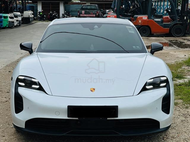 2022 Porsche TAYCAN 10.0 GTS UK SPEC - 2