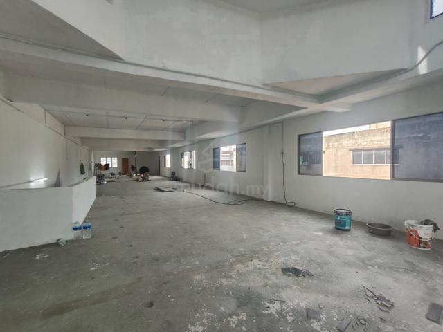 Pandamaran Port Klang Double Storey Link Warehouse 24 x 100 Offer 1