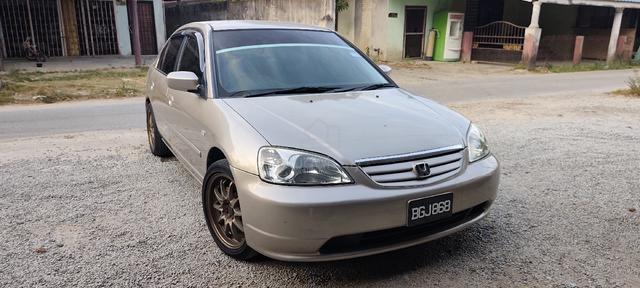 2002 Honda CIVIC 1.7 VTEC (A) - 1