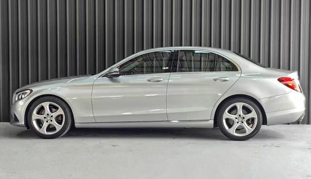 2016 Mercedes Benz C200 AVANTGARDE  2.0 (A) - 3
