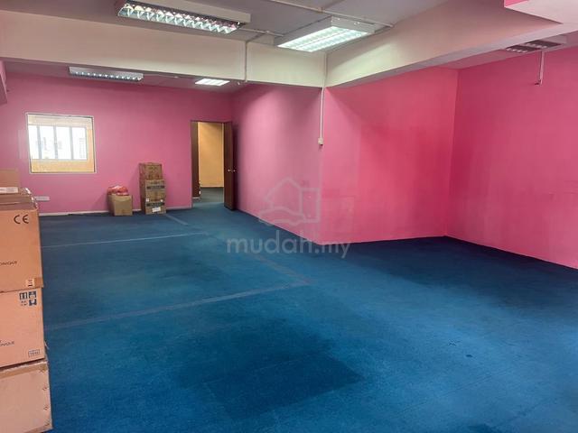 Shop office , 1st floor, Nearby Sport Toto and Ecole De Patisserie 1