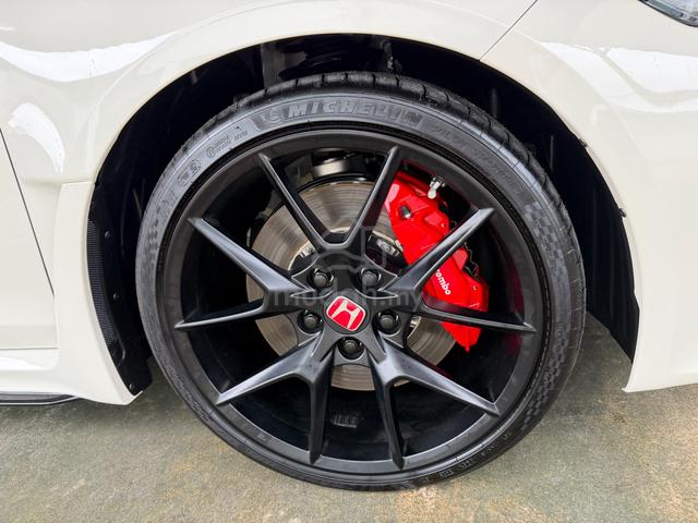 2024 Honda CIVIC 2.0 TYPE R FL5 NEW CAR 384KM ONLY - 4