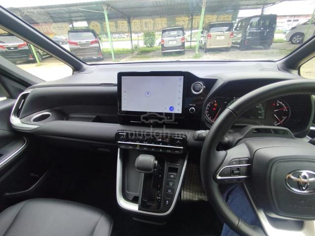 2023 Toyota NOAH 2.0 Z (A) - 5