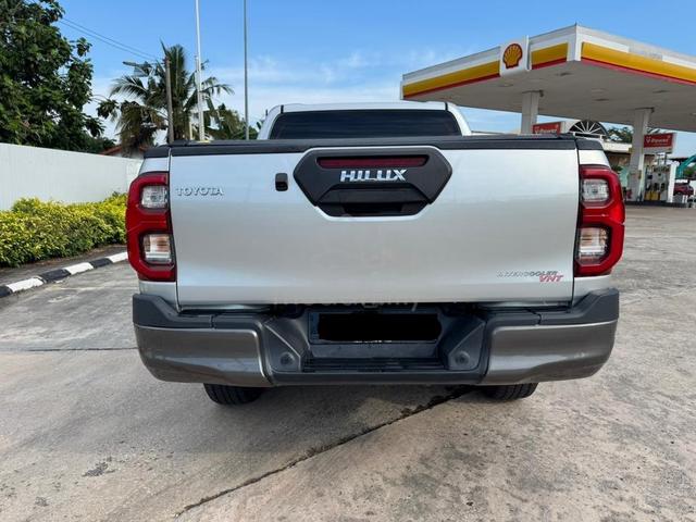 2023 Toyota HILUX 2.8 ROGUE (A) - 4