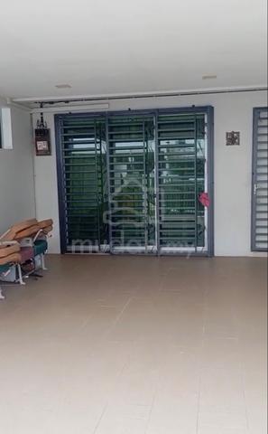 Double storey house at Bandar Sri Sendayan 1