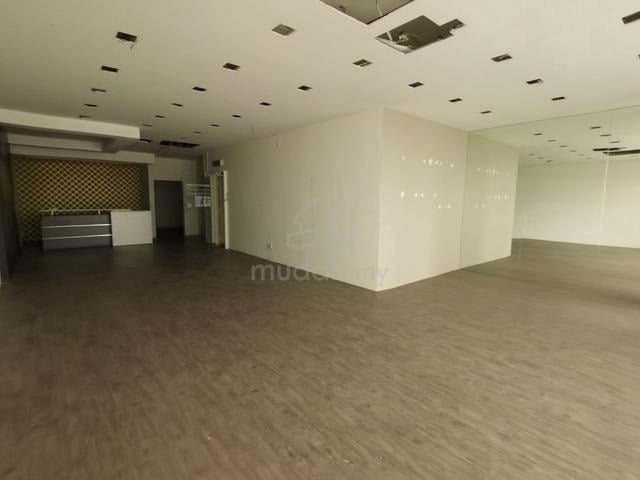 Bandar Baru Bangi shop facing Evo Mall great location 1