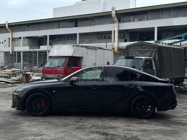 2023 Lexus IS 300 2.0 F Sport Mode Black EDT. 10K - 5
