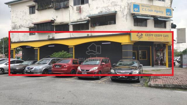 Corner Ground Floor Shop Shah Alam Facing Mainroad 1