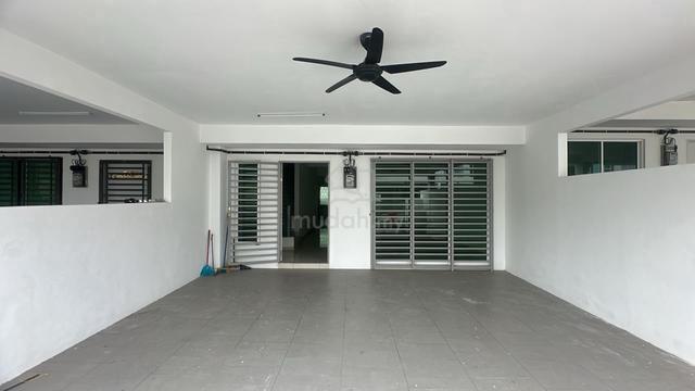 Sendayan Hijayu1 Cheap Partial Furnish Unit Come With Gril and kitchen 1