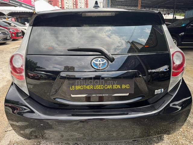 2012 Toyota PRIUS C 1.5 (HYBRID) ONE CAREFUL OWNER - 4