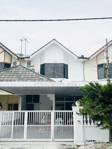 1 room to rent in Permatang Pauh. Female Unit 1