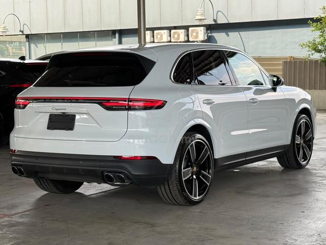 2022 Porsche Cayenne 3.0 35k KM 4.5B / BLACK Seat  - 2