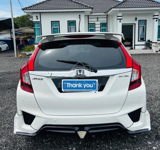 2014 Honda JAZZ 1.5 V (A) - 4