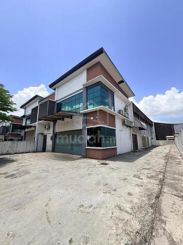 Kempas Utama 1.5 Storey Cluster Factory Good Condition For Sale 1