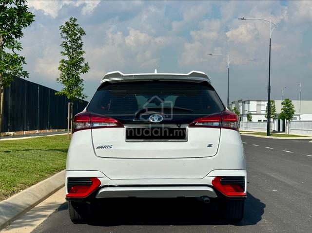 Toyota Yaris 1.5 E🔥 - 5