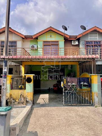 Double Storey Jalan Serindit, Taman Scientex Pasir Gudang 1