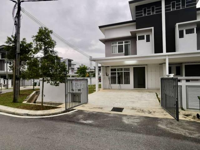 CORNER LOT 🔥 CHEAPEST 2 Storey Terrace House Tasik Kesuma Semenyih 3