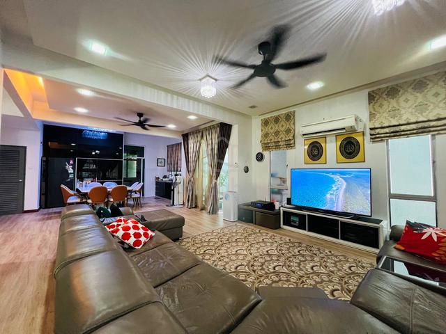 Semi-D 2.5 Storey, Saujana Villa, Kajang for SALE 1