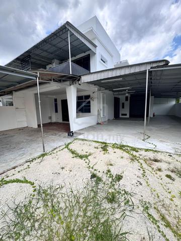 Bukit Indah Double Storey Coerner House 4Bed Partial Furnished 2