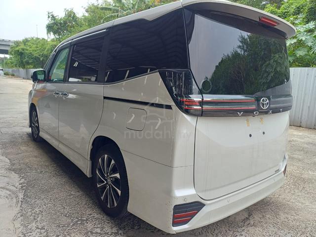 2023 Toyota VOXY 2.0 S-Z (A) FULL LOAN - 3