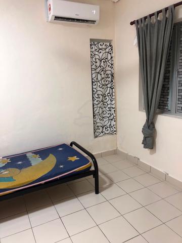 Master bedroom for rent 1