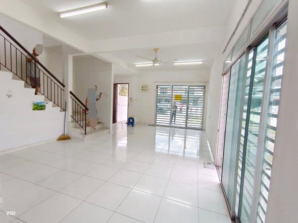 End Lot with Land Bandar Baru Sri Klebang Kelebang Rent Chemor Chepor 1