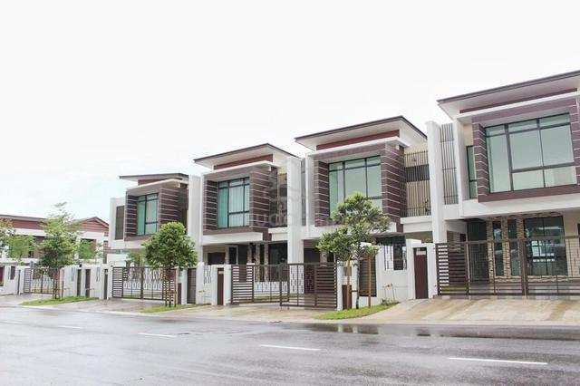 Seri Austin Double Storey Superlink Terrace Intermediate For Sales 1