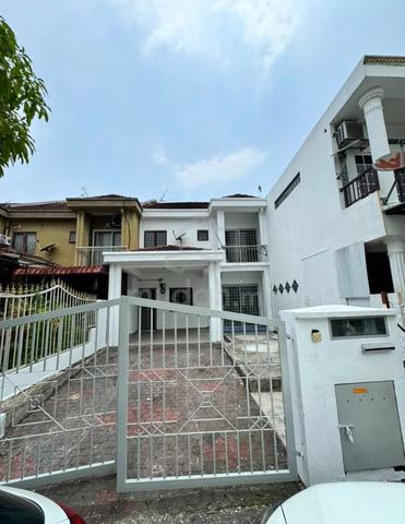 Guarded Area. Teres 2 Tingkat, Seksyen 7, Shah Alam. 1