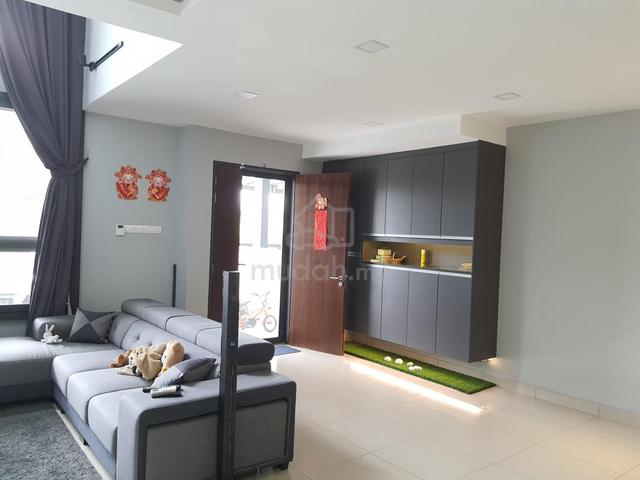 24 × 70 Double Storey House @ Aman Putri Sungai Buloh 1