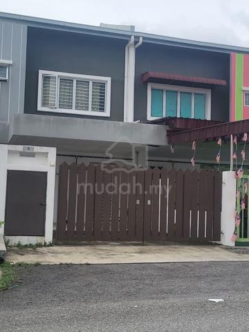 Rumah 2 Tingkat Laman Haris Puncak Alam For Rent 1