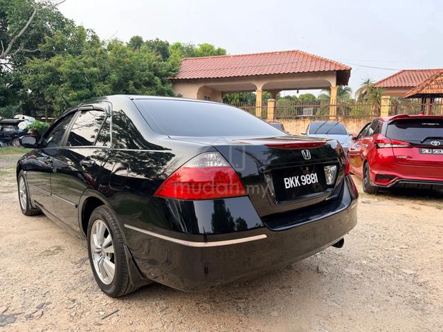 Honda ACCORD 2.0 VTI-S FACELIFT (A)-07 - 1